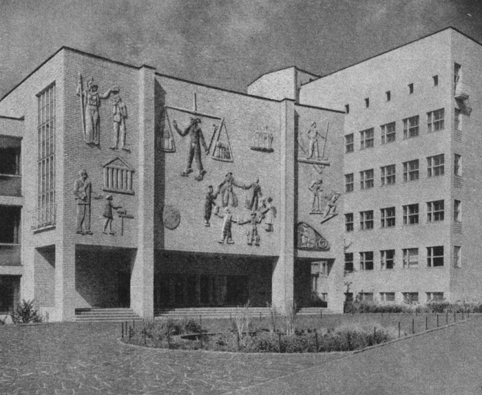 . .      . . ,  . 1952 